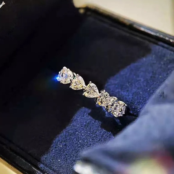 14k 3ct Heart Eternity Band - Picture 7 of 15